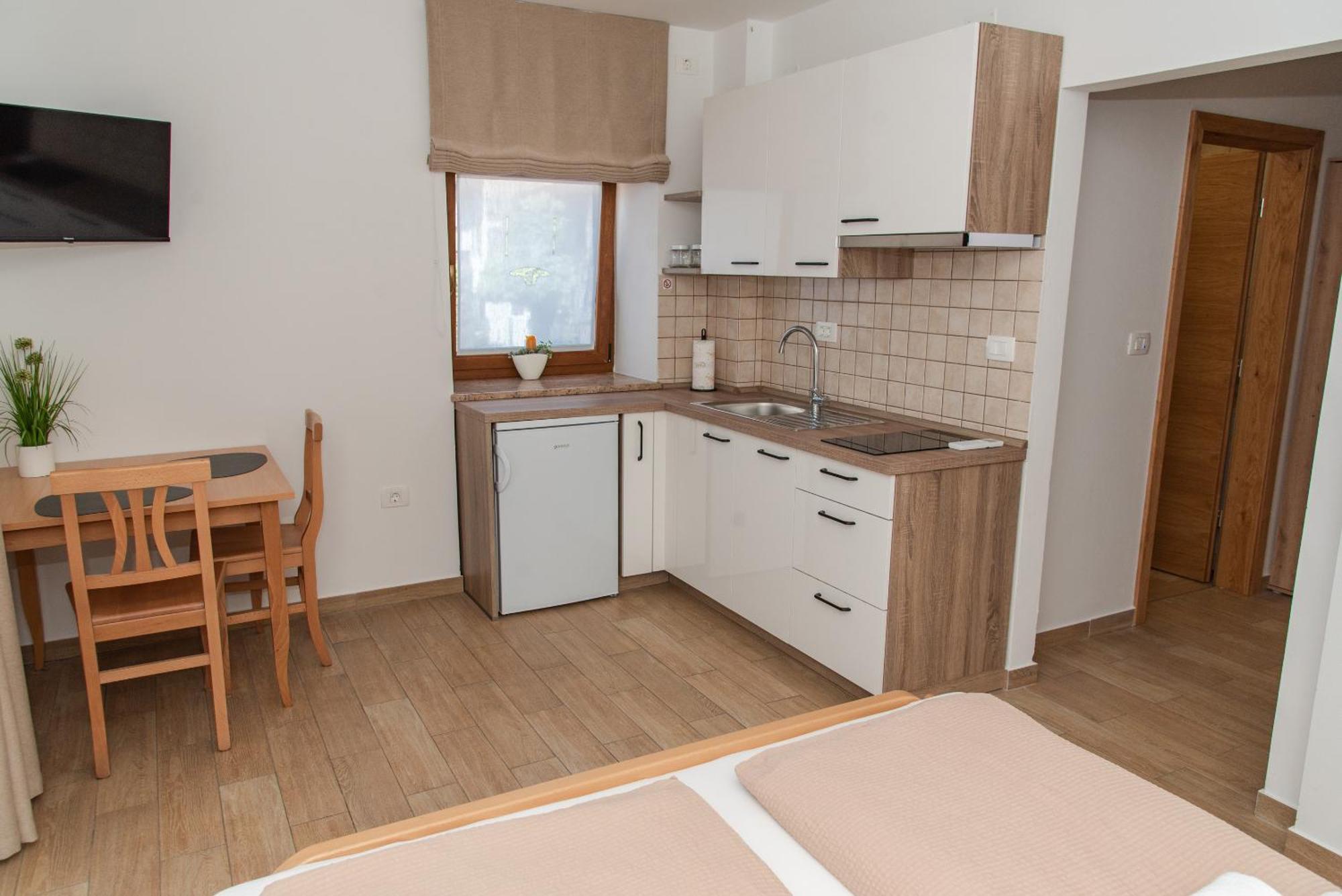 Apartment Apartmaji Tinta Kanal